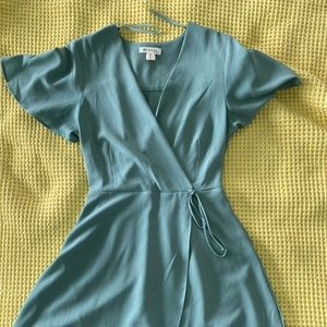 Monteau dress size M polyester and spandex